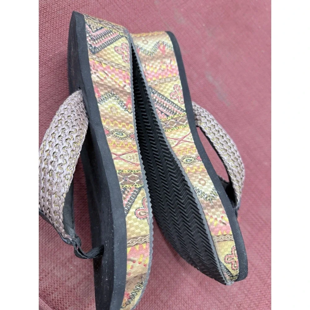 Roper wave low